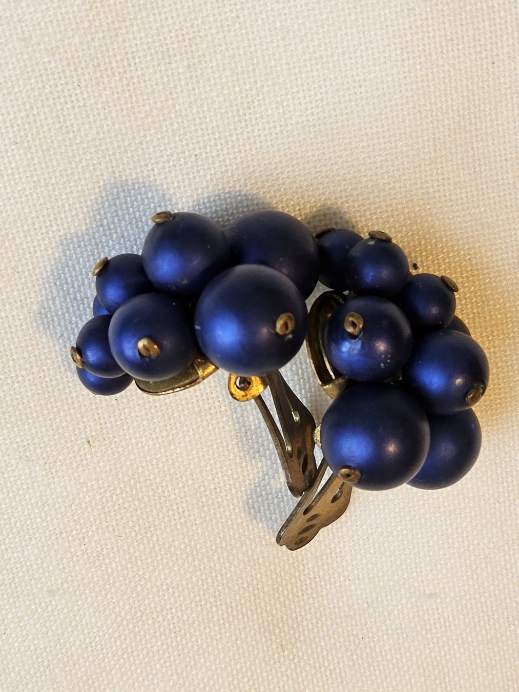 Orecchini pendenti & Orecchini a lobo: Antike Art Déco blaue Ohrclips ca 1930 – Usato da Zürich venduto da gutsan 2