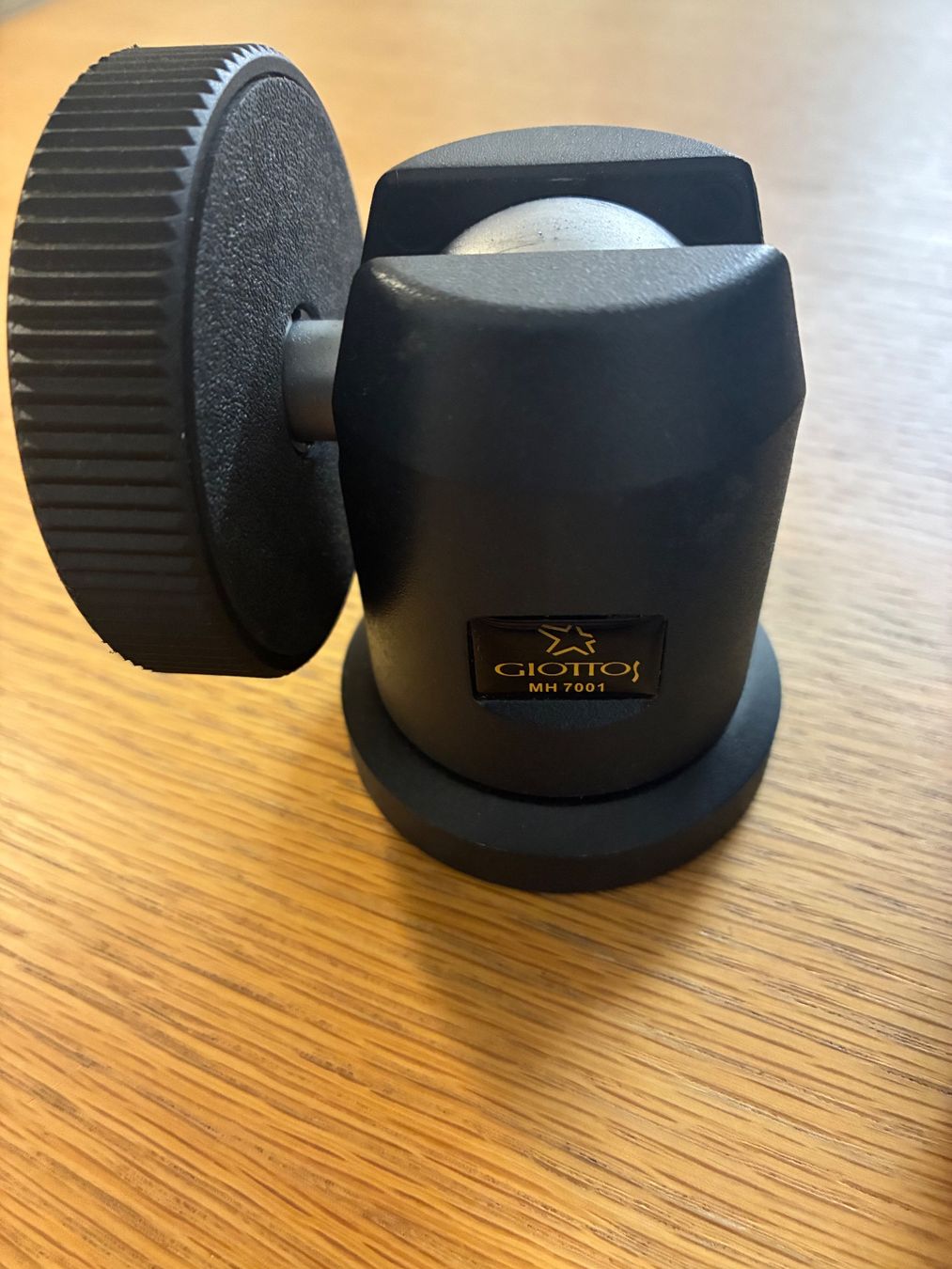 Manfrotto Caméscopes: 4 x Kugelköpfe – D'occasion à Fribourg par waves55 7
