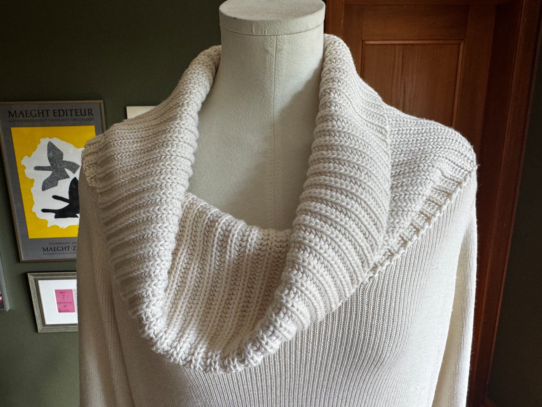 Miu Miu Maglioni & Felpe: Miu Miu Pullover Statement-Kragen Creme Gr. M (38) – Usato da Winterthur venduto da sallawong 1