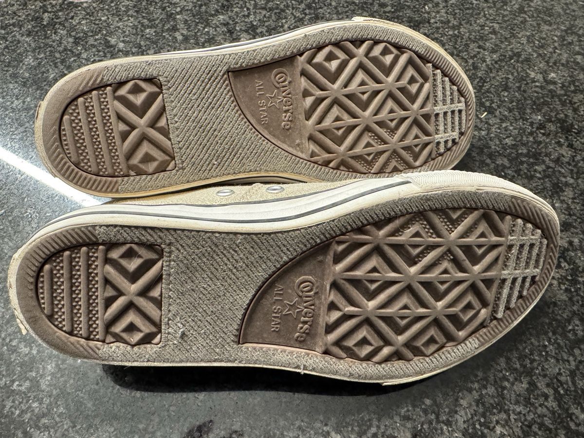 Converse Schuhe für Mädchen: Converse All Star gold Gr.35 – Gebraucht aus Lengnau AG von Soleil78 3