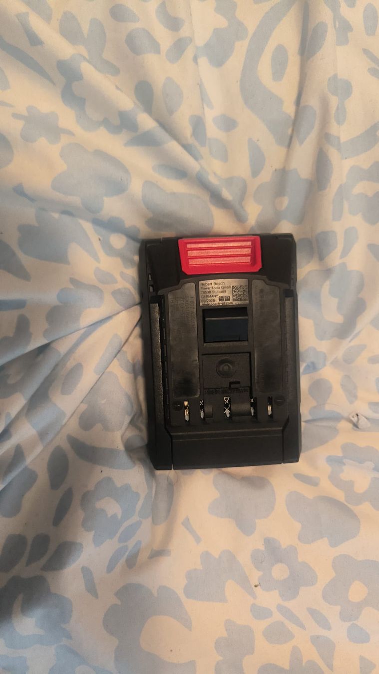 Bosch Akkus: Bosch 18V 4Ah AMPshare Battery new – Neu (gemäss Beschreibung) aus wattwil von pel_qh26 1