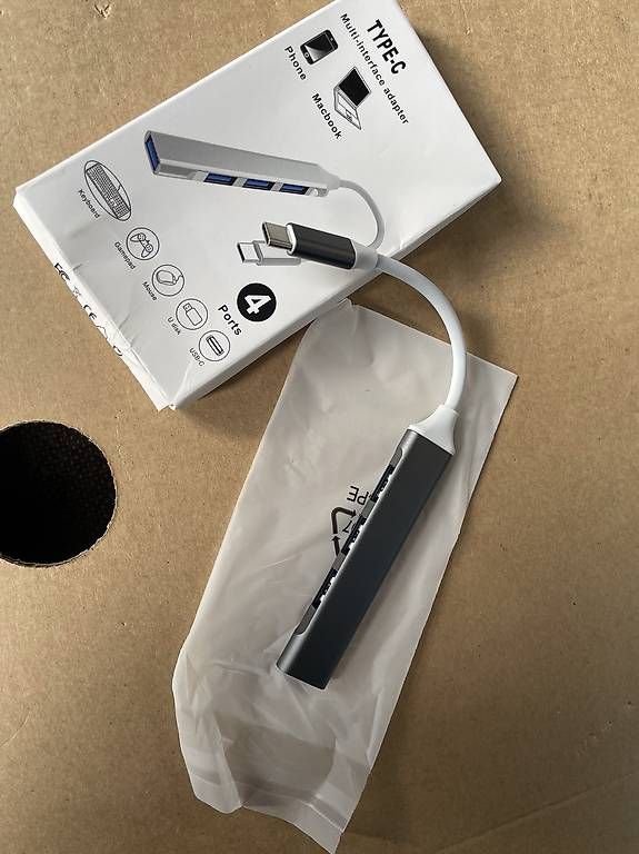 Lecteurs & Adaptateurs: USB-C Hub 4-Port  USB 2.0 Adapter  Neu – D'occasion à Buchs SG par auchan2008 1