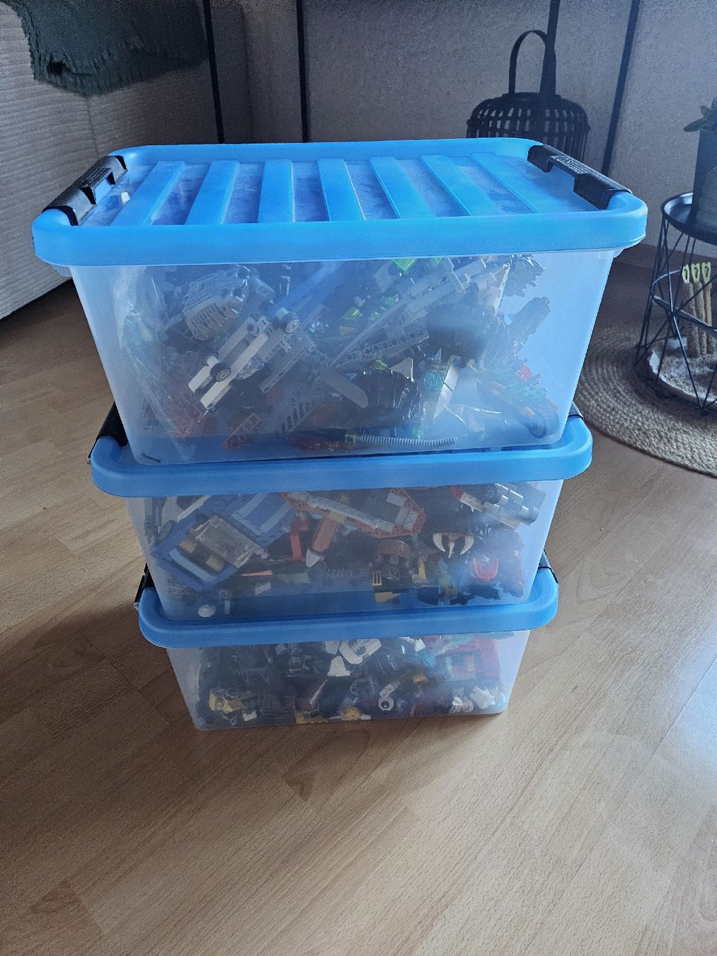 Lego Kit di costruzioni: 3 caisses de Lego divers – Usato da Poliez-le-Grand venduto da enz_8vrj