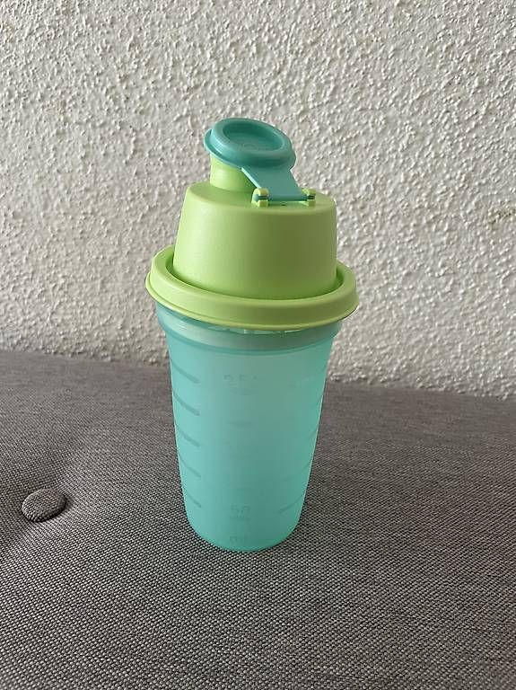 Recipients et similaires: Tupper Shaker 250 ml – D'occasion à Künten par Gubapri