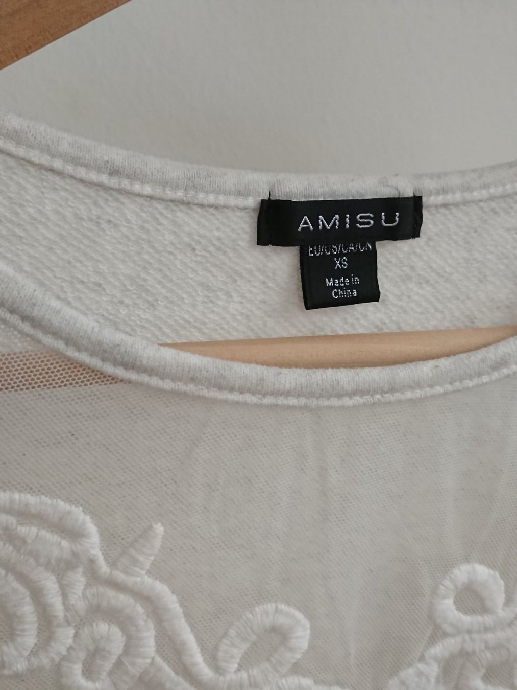 Maglioni & Felpe: Damen Pullover AMISU Gr. XS Ivory wie neu – Usato da Hallau venduto da CHACLA 1