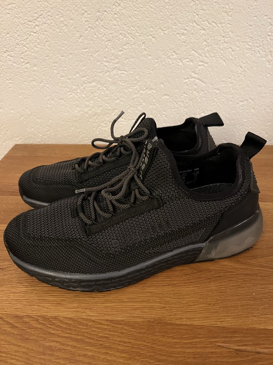 Bugatti Scarpe da uomo: Bugatti Herren Sneaker, Schwarz, Grösse 41 – Nuovo (secondo la descrizione) da Chur venduto da ZATO
