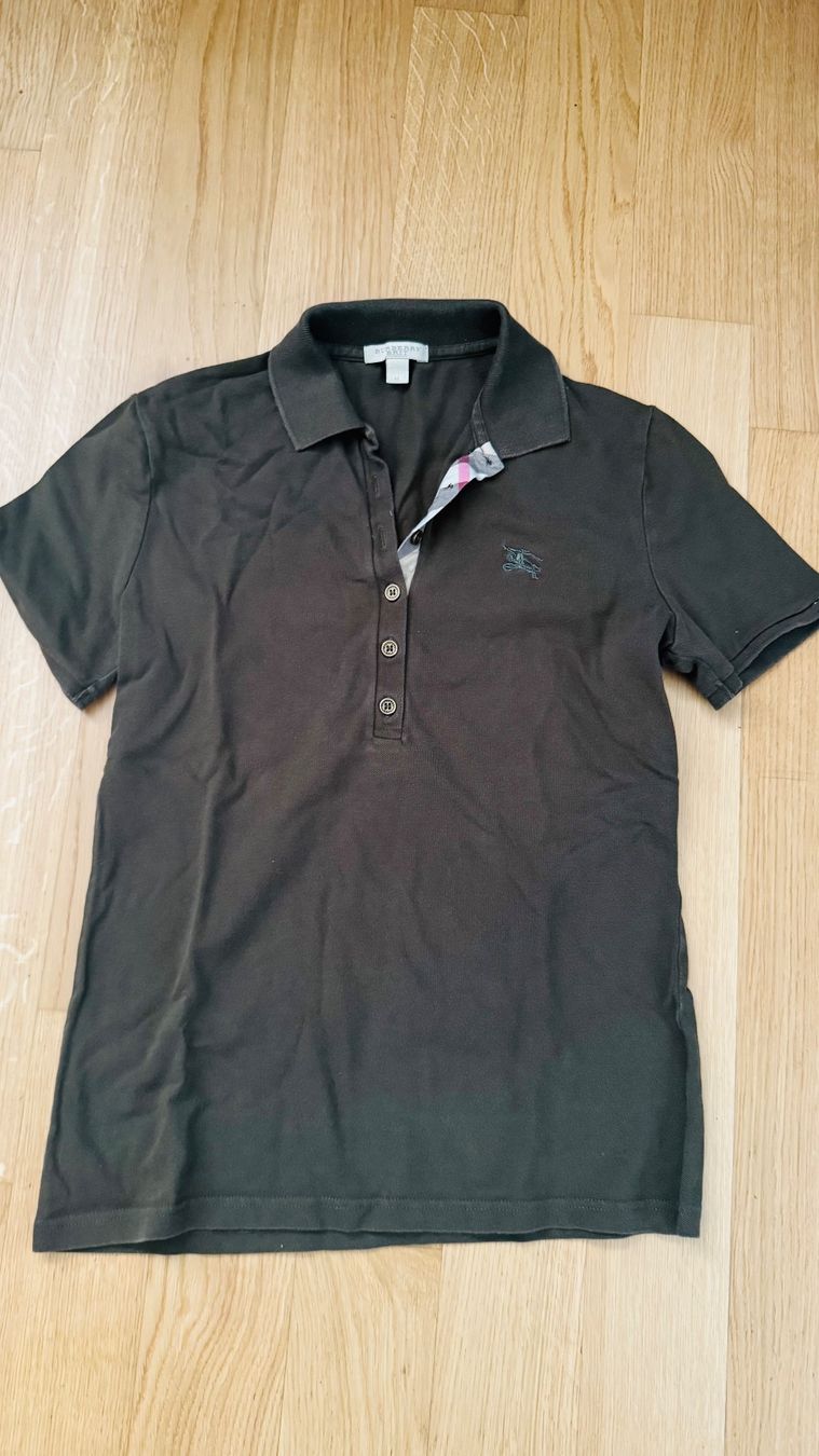 Burberry Magliette Polo: Burberry Poloshirt - Olivgrün – Usato da Aesch ZH venduto da Gaja9