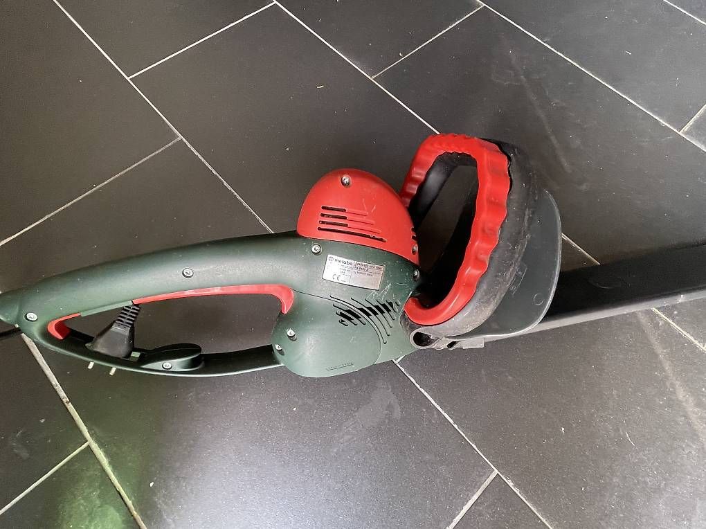 Tutti gli attrezzi: Metabo Heckenschere elektrisch - TOP Zustand – Usato da Sirnach venduto da diplomatic288 1