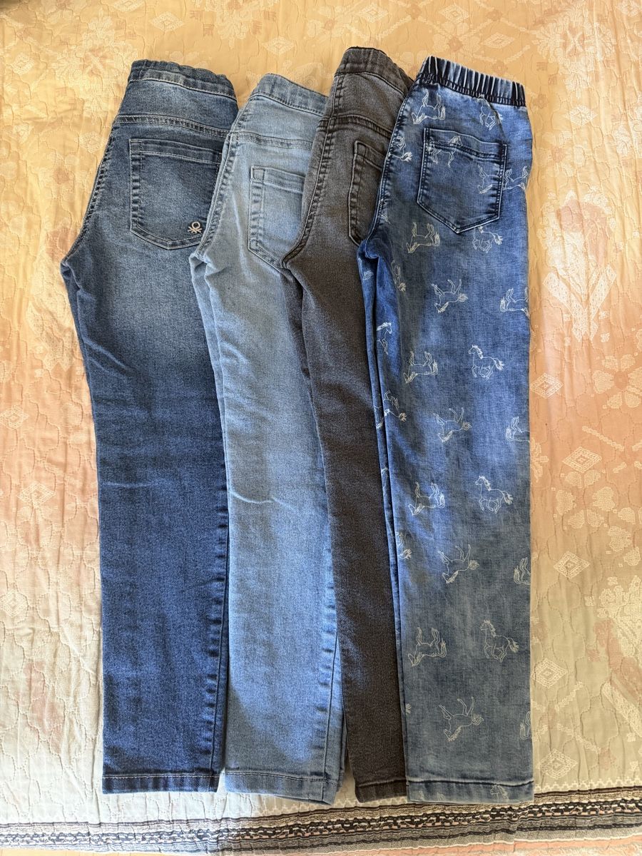 Benetton Pantaloni: Set Jeans Grösse 128 – Usato da Bern venduto da Olenush