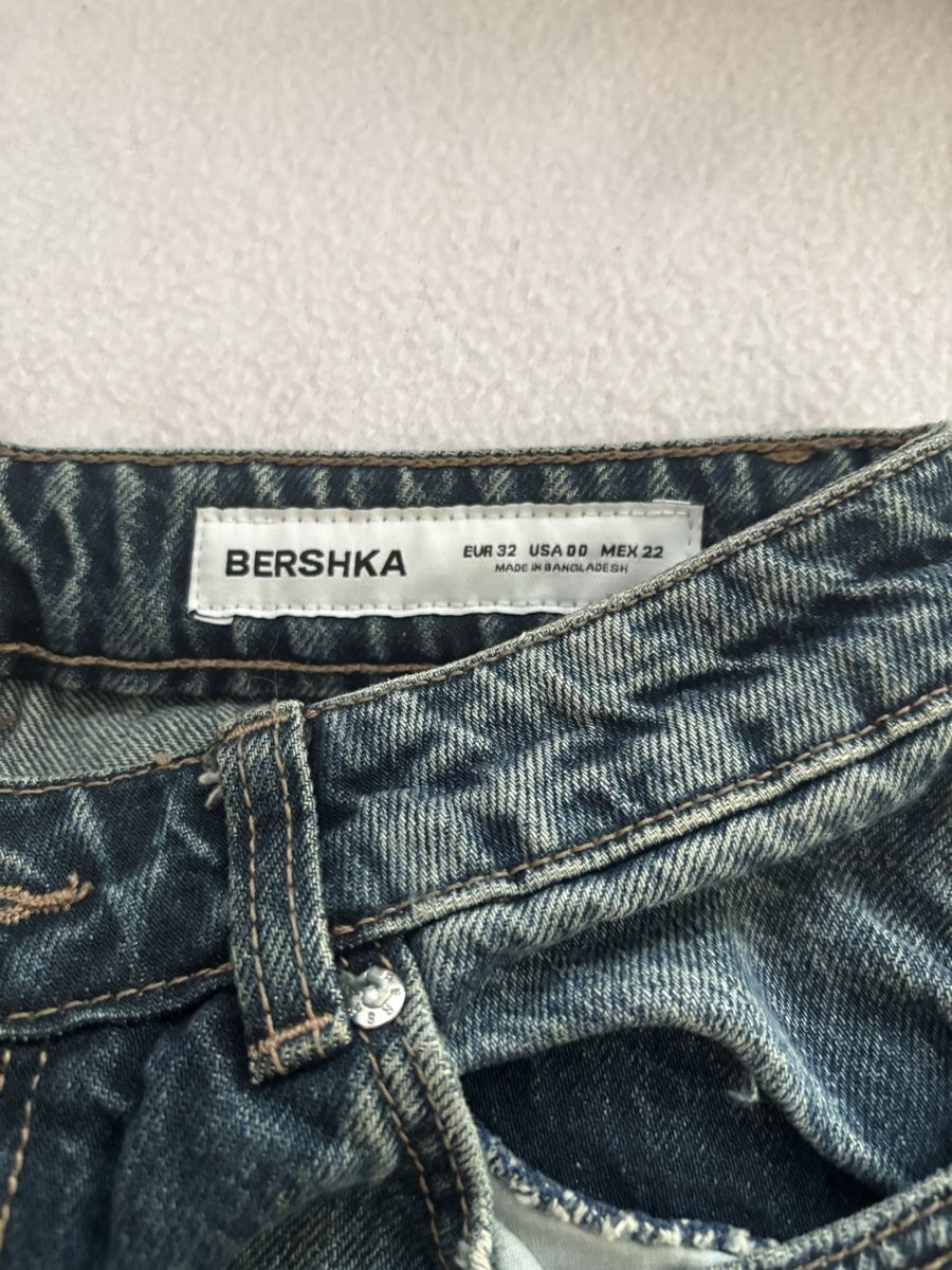 Pantaloni: Bershka Hose – Usato da Schlieren venduto da solelunalaura 2
