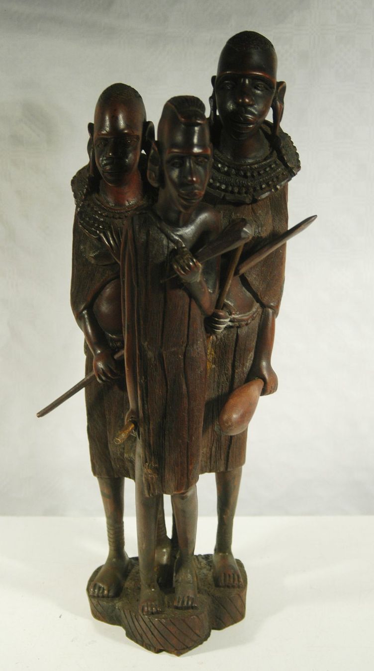 Figuren: Massai Gruppe Holz geschnitzt Kunstobjekt – Gebraucht aus Herisau von Wisen