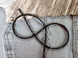 Spinell facettiert   3mm   43cm   schwarz   Strang für Kette