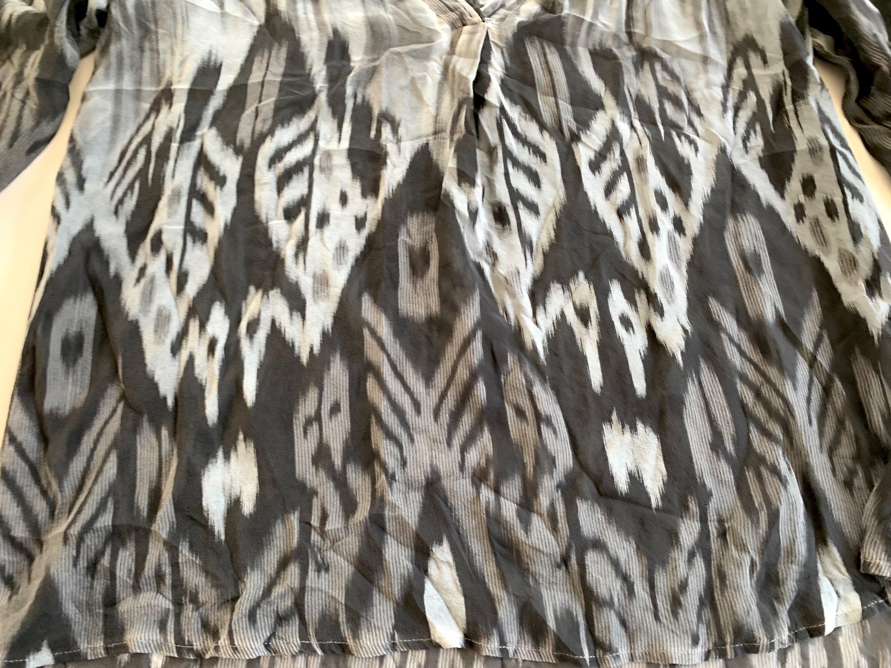 Nile Tuniken: NILE Atelier exclusive Tunika Grüsse M – Neu (gemäss Beschreibung) aus Meiringen von luanik 1