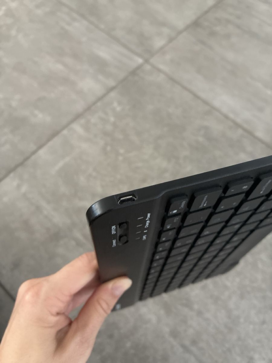 Tastiere: TECKNET Bluetooth Tastatur – Usato da Gelterkinden venduto da Kikierenda 1