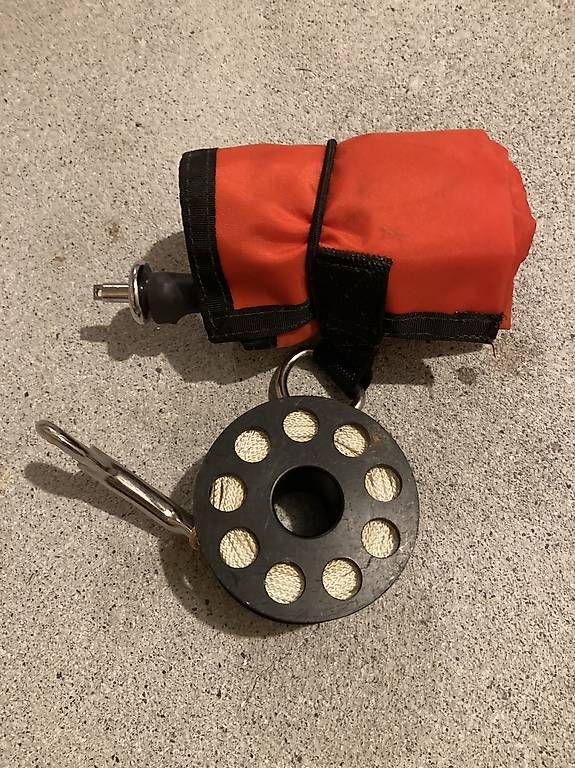 Bombole da sub: Halcyon Signalboje mit Spool+Boltsnap – Usato da Kriens venduto da patrick9340 1