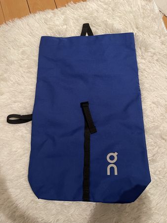 On Cloud running Blue Rucksack Neuwertig! Top!