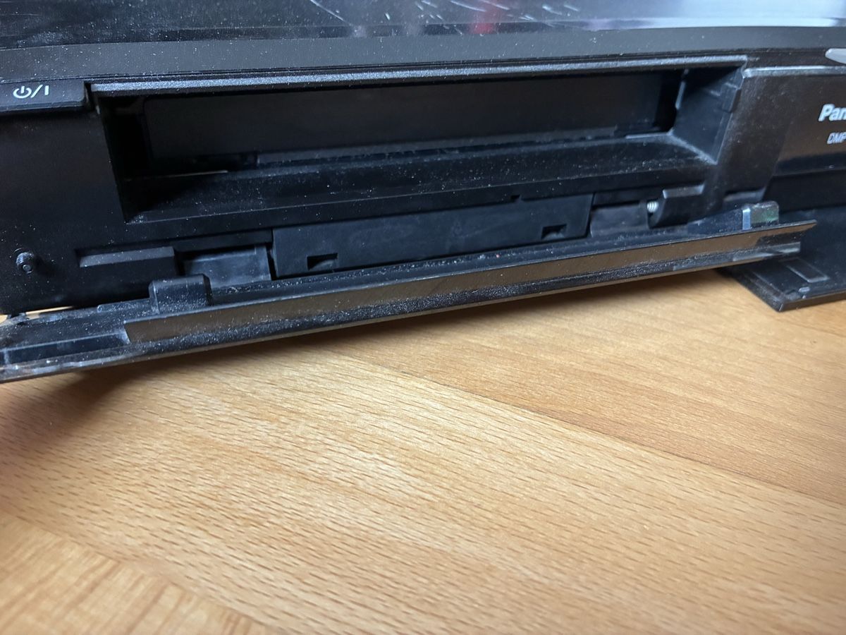 Panasonic Systèmes audio & multimédias: Blu-ray Player Panasonic DMP-BD30 – D'occasion à Uetikon am See par marekka 2