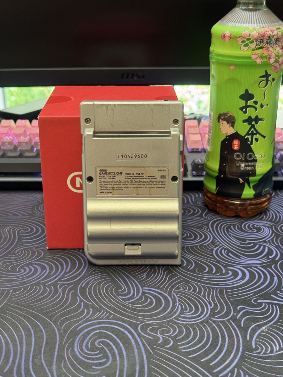 Nintendo Console: Nintendo Game Boy Light – Difettoso da Zürich venduto da Reogen 1