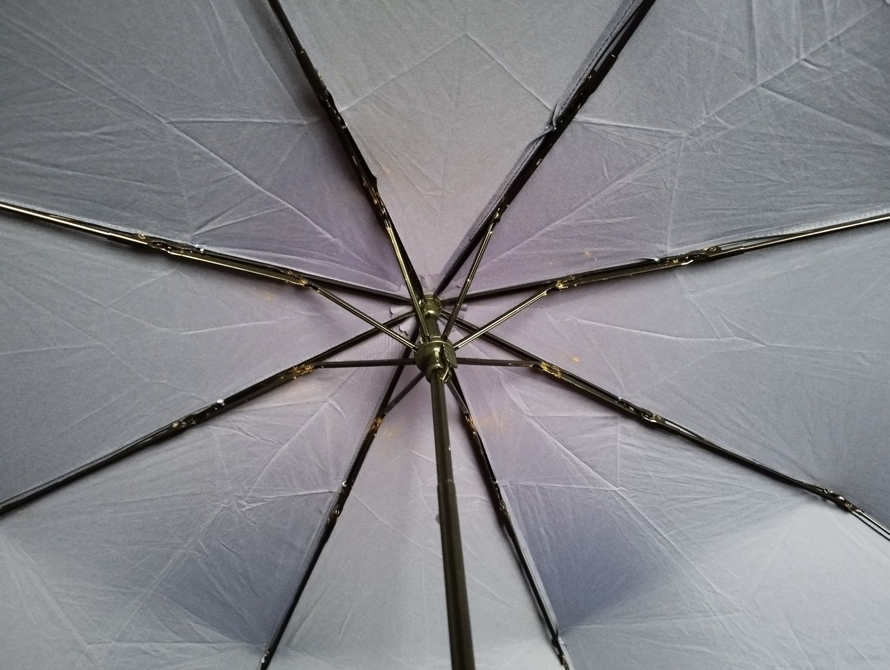 Ombrelli: Regenschirm blau – Usato da Schübelbach venduto da Restwert_Schubelbach 3