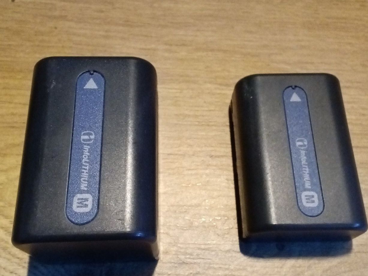 Sony Videocamere: Titre : Sony Handycam DCR-PC9E MiniDV – Nuovo (secondo la descrizione) da Avenches venduto da gab_8s5c 2