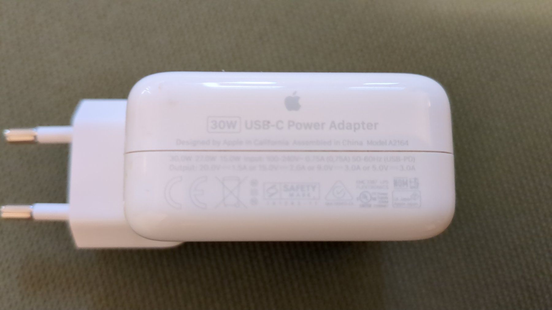 Apple Laufwerke & Adapter: Apple 30W USB-C Power Adapter – Gebraucht aus Basel von haferkleie 1