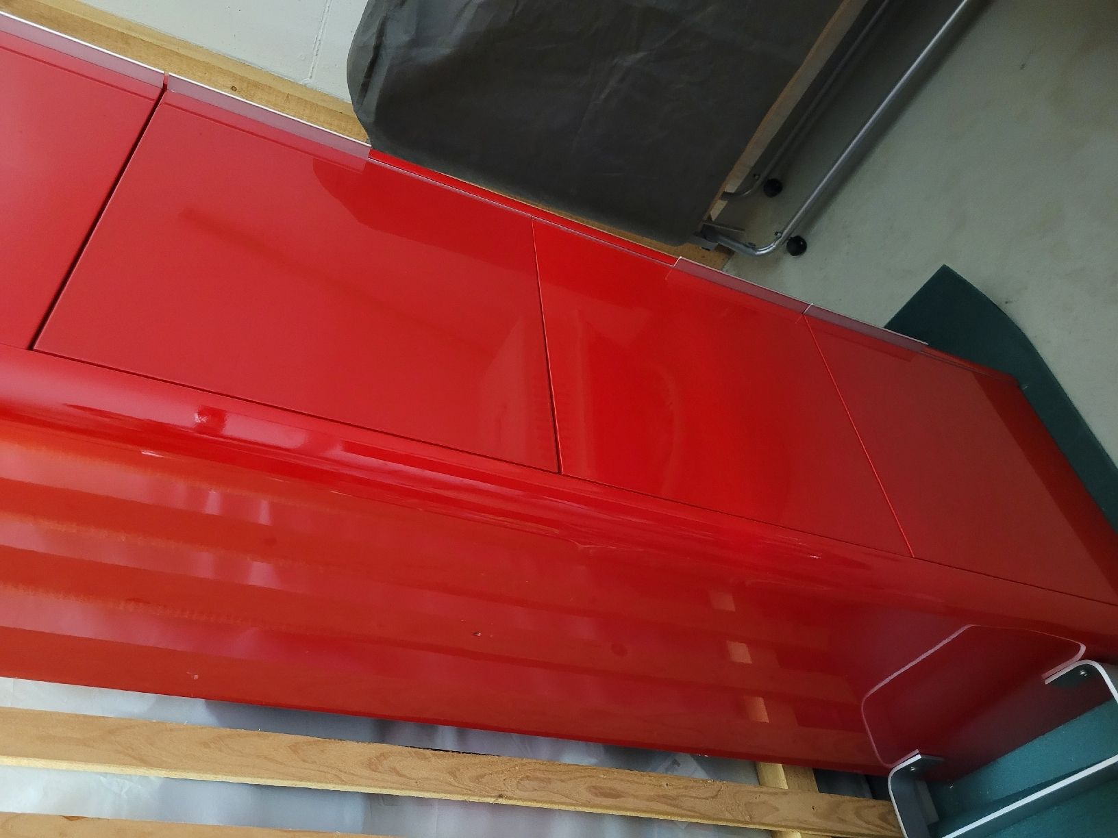 Mobili TV: Rotes Sideboard Hochglanz Design – Usato da Engelburg venduto da adi_7rqy 3