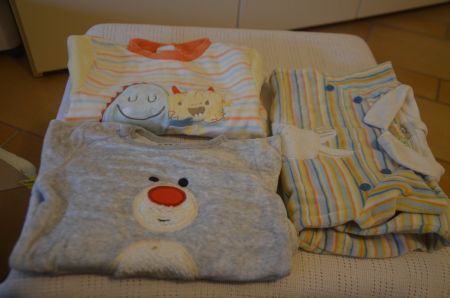 TAILLE 68 - 3 PIJAMA