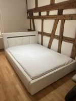 Bett mit Lattenrost, Matratze, Leselampe in weiss 160x200 cm