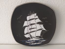 AWF ARNOLD WIIGS Assiette murale en céramique / Wandteller