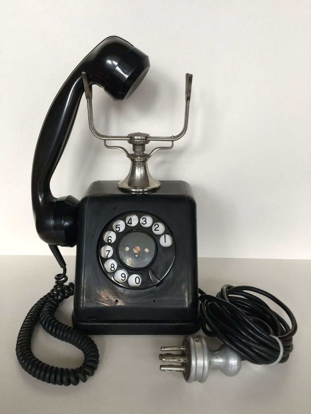 Telefoni: ancien téléphone (23.01.1925) – Usato da Cossonay-ville venduto da Super-Price-Quality 1
