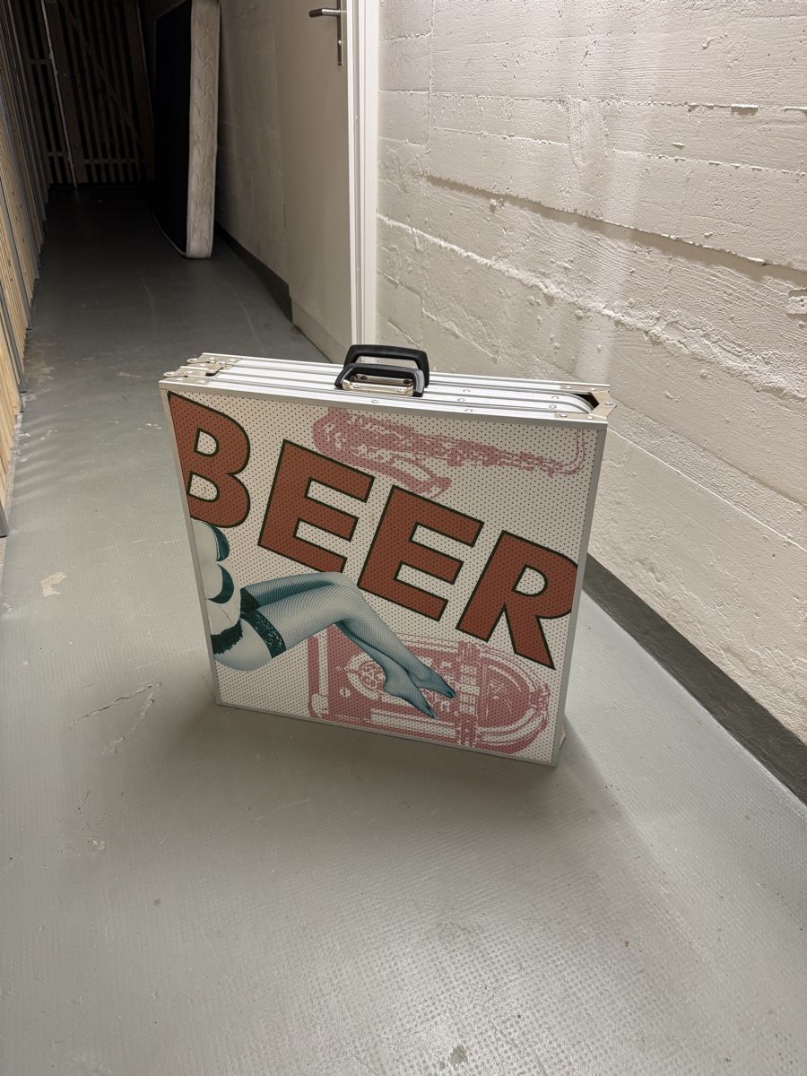 Toutes les décorations: Beerpong table – D'occasion à binningen par mfe_v6cn 4