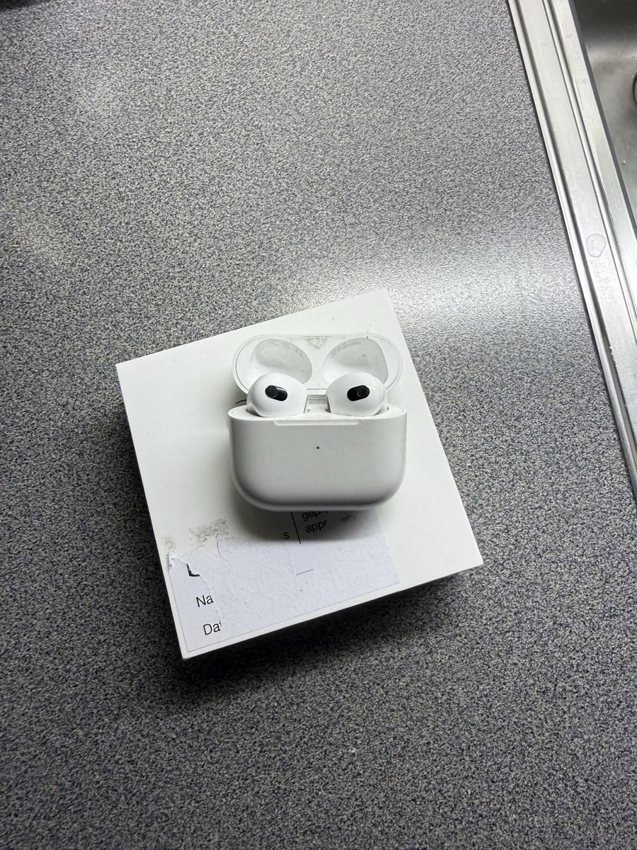 Apple Kopfhörer: Airpods 3 Generadions – Gebraucht aus Kriens von Ceer25