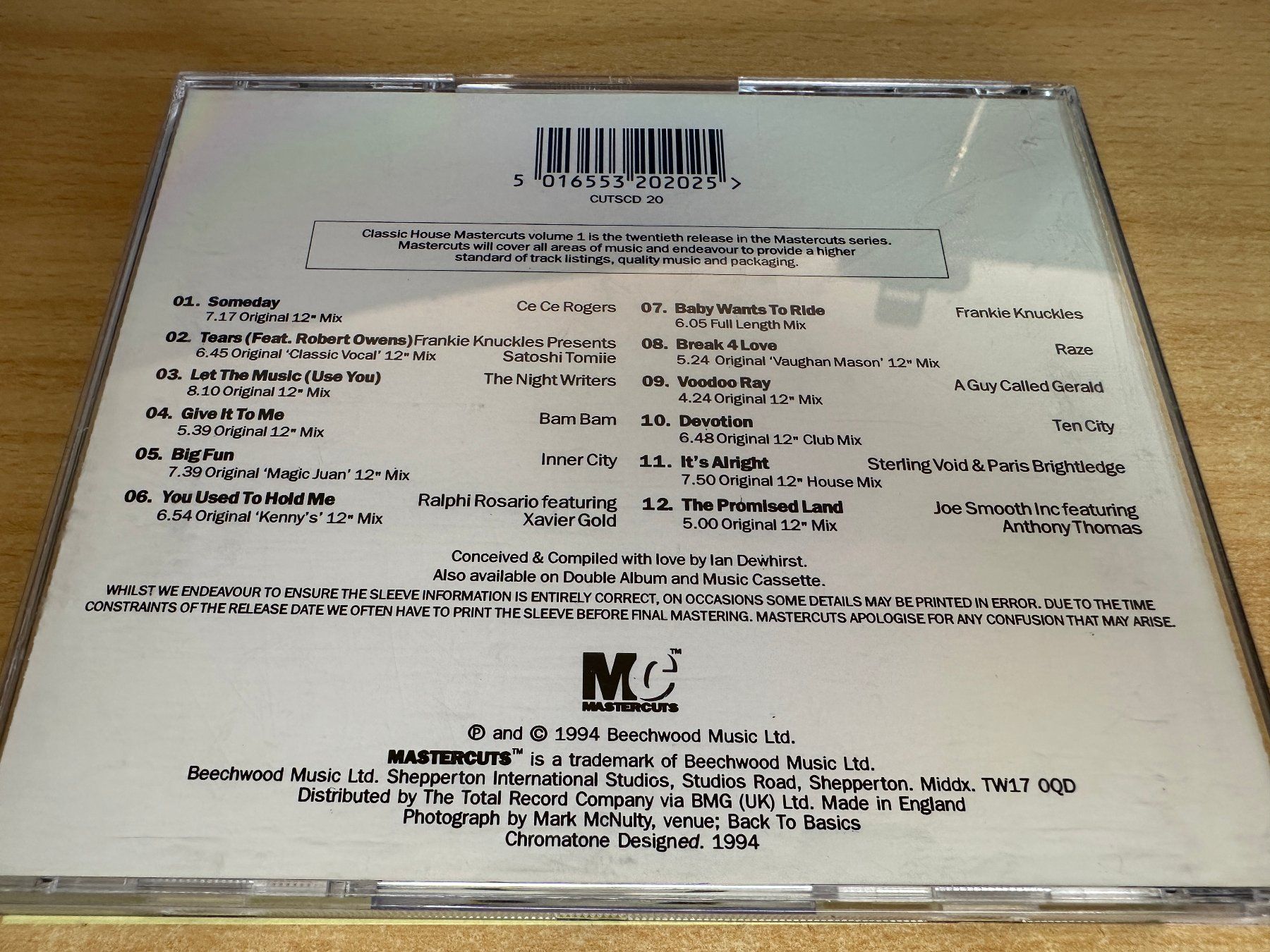 CD: J0 Various – Classic House Mastercuts Volume 1 – Usato da Rikon im Tösstal venduto da Alpenmutz 1