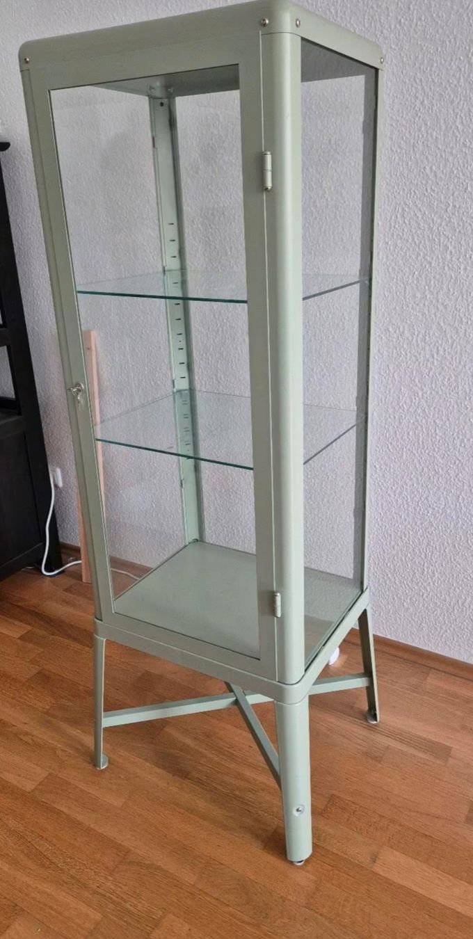 Ikea Vetrine: Ikea Fabrikör Vitrine – Usato da Beromünster venduto da Cane18corso 3
