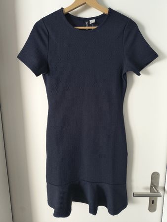 Kleid dunkelblau Gr. 38, Divided, top Zustand