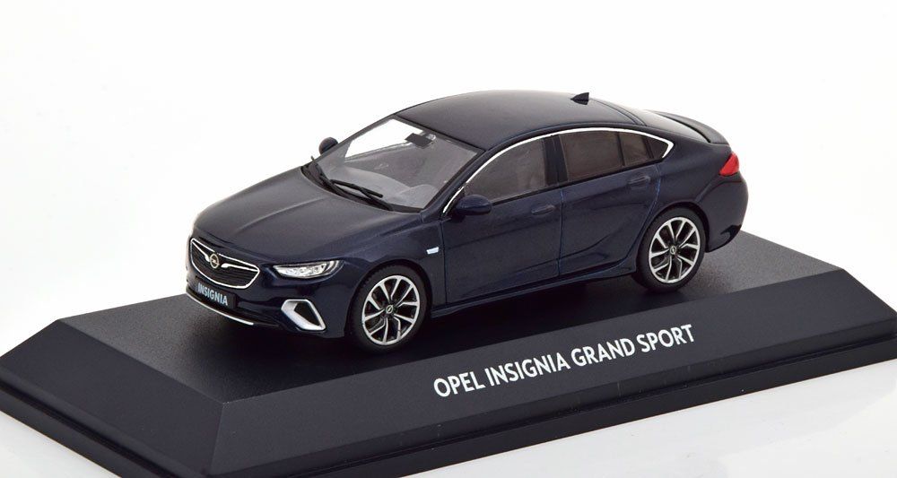 Opel Insignia Grand Sport 2017 / iScale 1:43 (Neu und originalverpackt ...