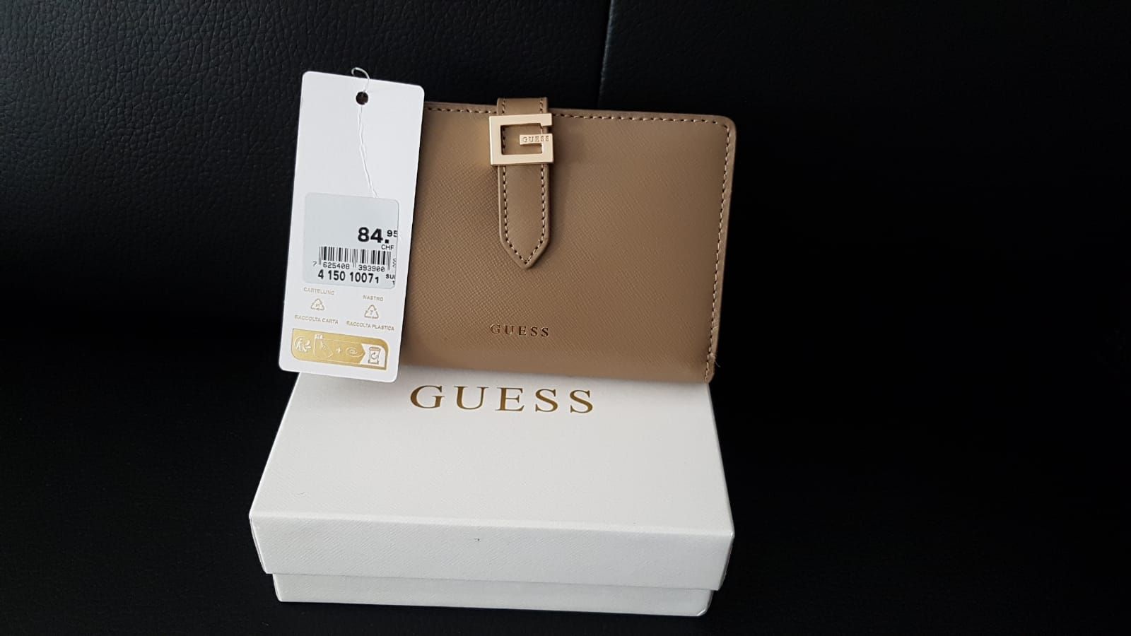 Guess Portamonete: Portemonnaie Guess Leder. – Nuovo e nell'imballaggio originale da Zürich venduto da ata_c8nh