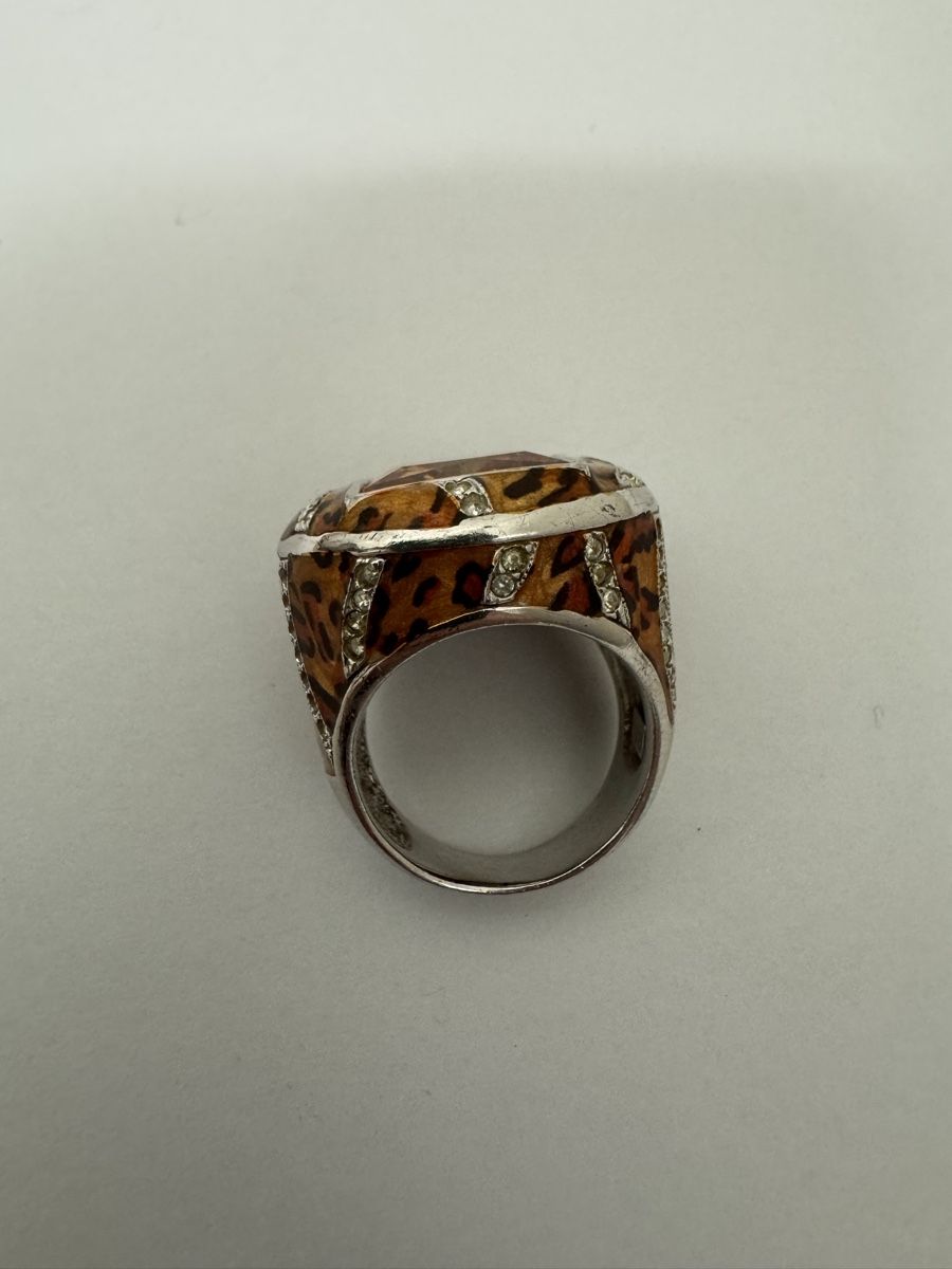 Anelli: Modischer Damenring mit Tigerprint und Strass – Usato da Niederbipp venduto da yar_tf6f 2