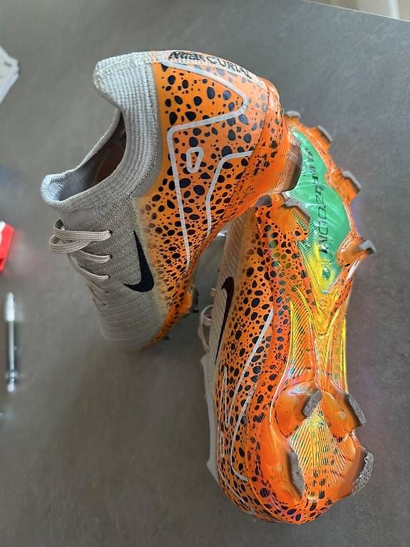 Nike Herrenschuhe: Chaussures de foot Nike – Gebraucht aus Morges von sic_jns2 1