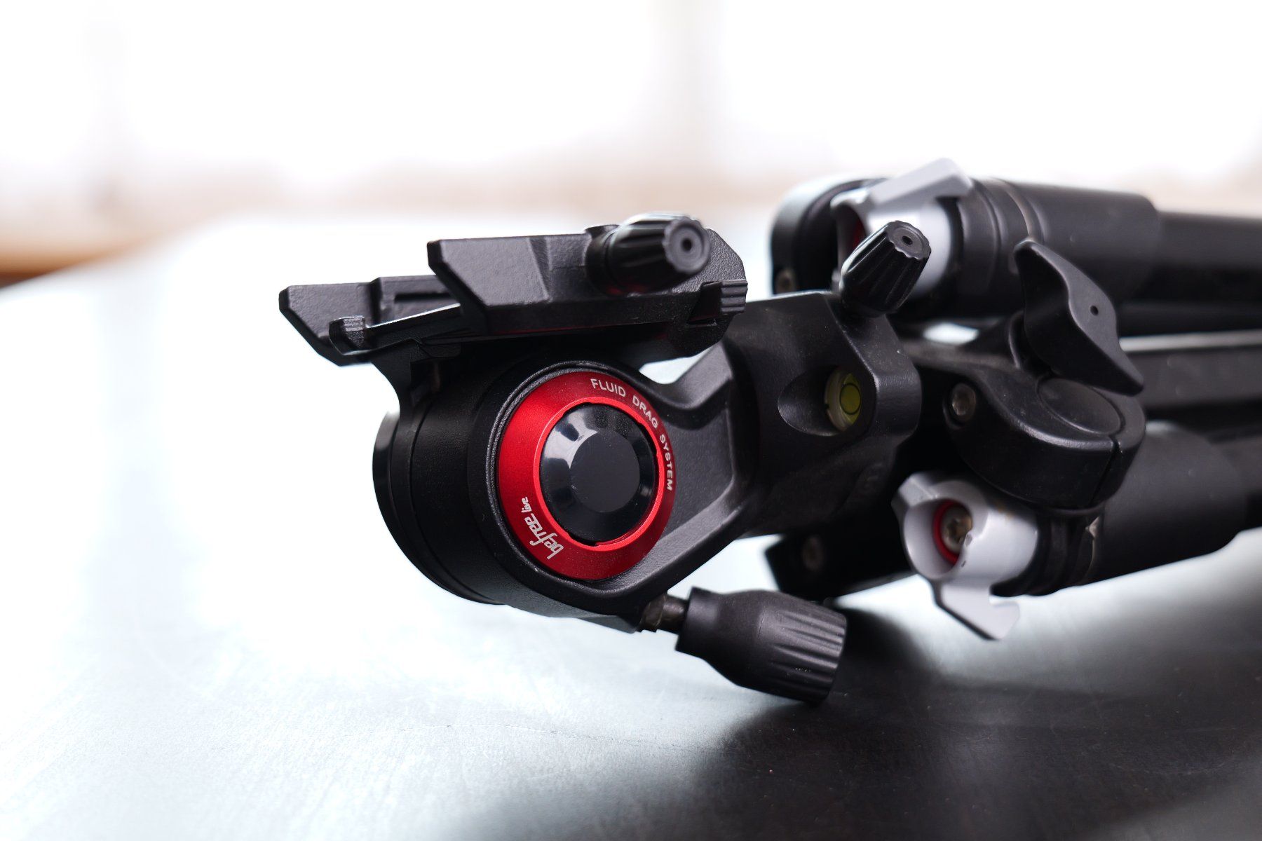 Manfrotto Trépieds & Accessoires: Manfrotto befree Stativ + Fluidkopf – D'occasion à Tecknau par LevinLaufmann 2