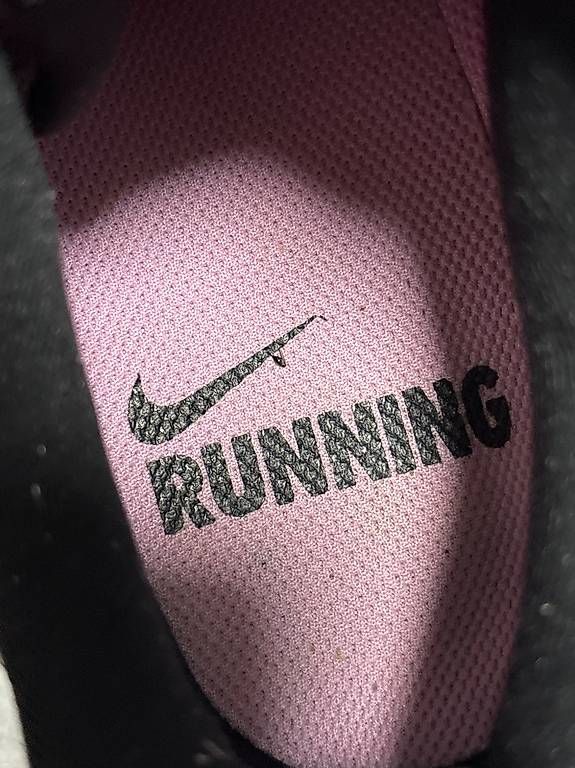 Scarpe da donna: Nike Running Schuh Grösse 41 – Usato da Stettlen venduto da Sim78one 4