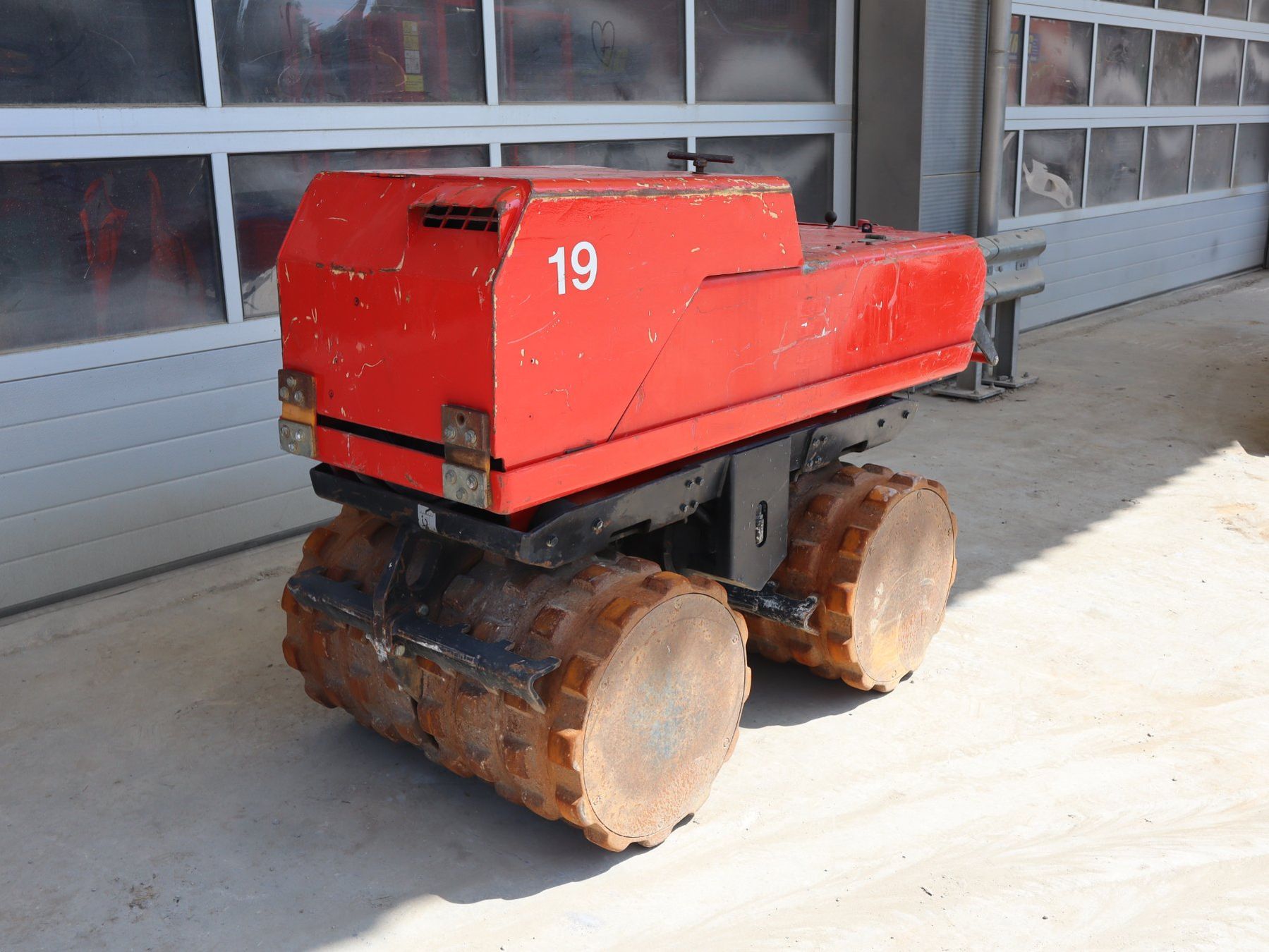 Tutte le macchine: Dynapac LP 8500 Grabenwalze – Usato da Hasle LU venduto da Arag08 2