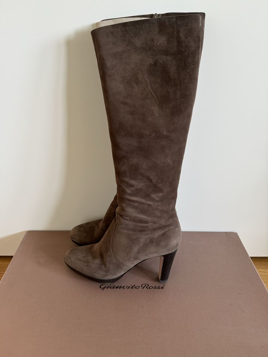 Gianvito Rossi Scarpe da donna: Bottes Gianvito Rossi en daim marron , taille 39.5 – Usato da Morges venduto da sandy069 1