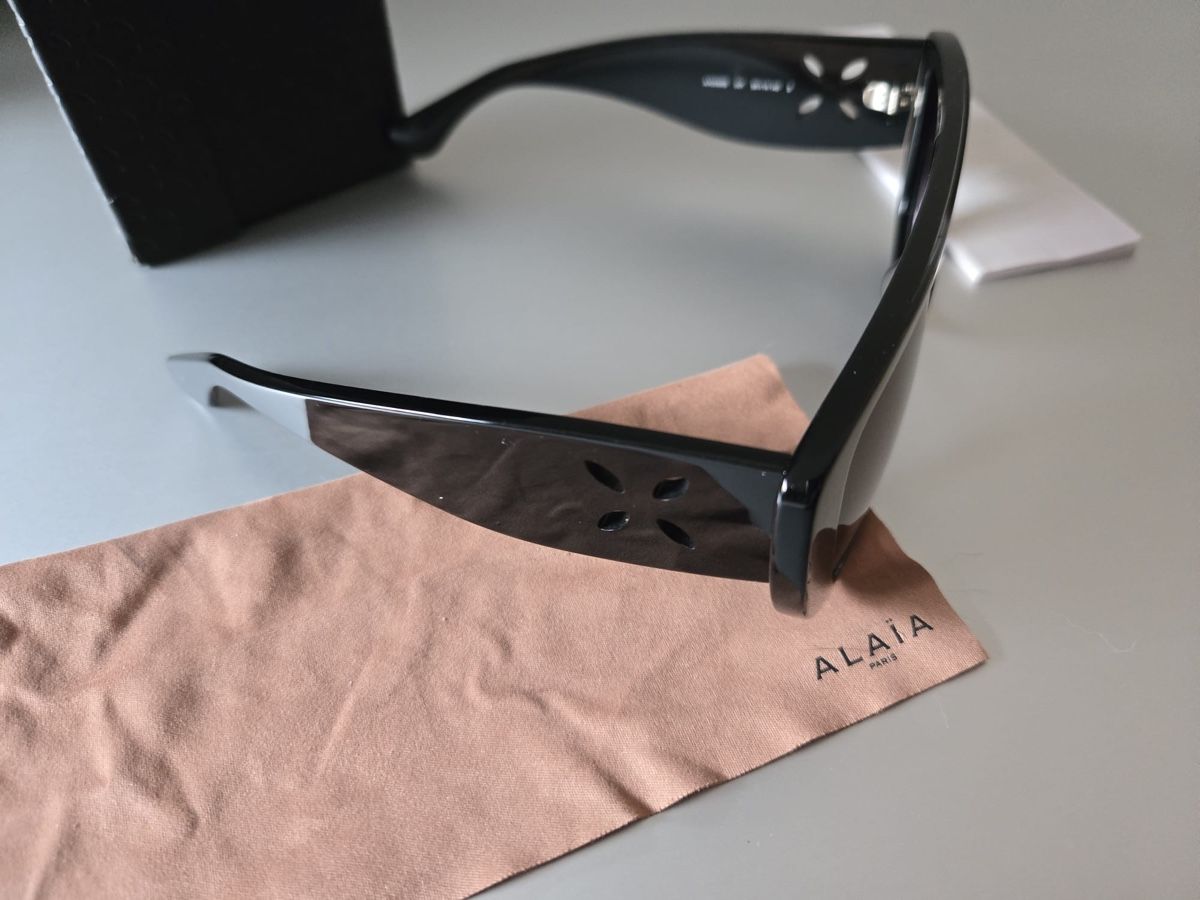 Bottega Veneta Occhiali & Lenti: Alaïa /Alaia Sunglasses Black/Grey- Timeless – Usato da Basel venduto da TIMELESS-FASHION 4