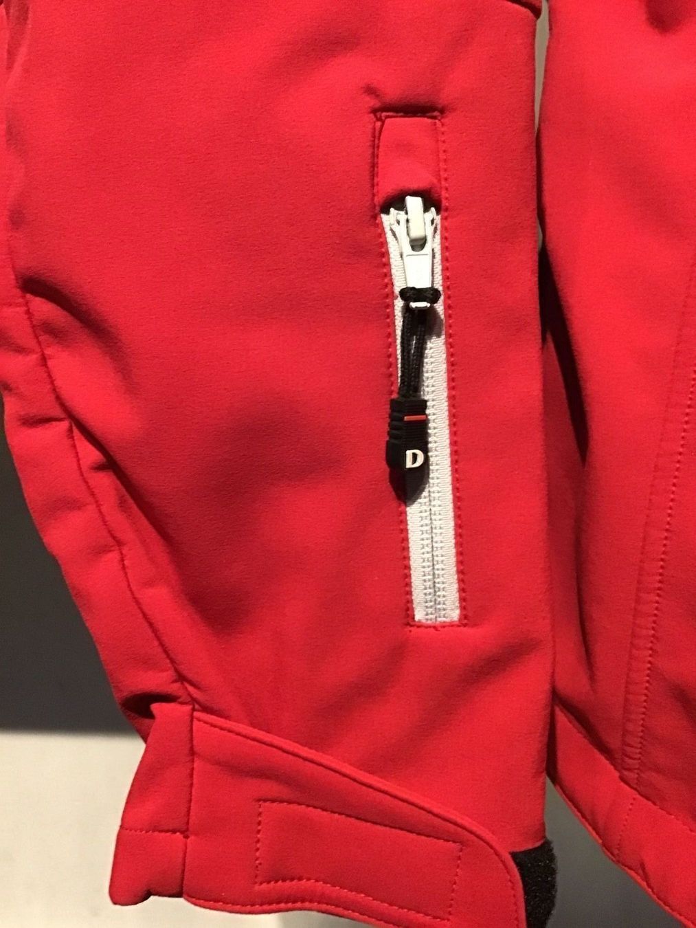 Giacche: Softshell Jacke mit Kapuze Damen Gr. 38 – Usato da Frenkendorf venduto da silasho 2