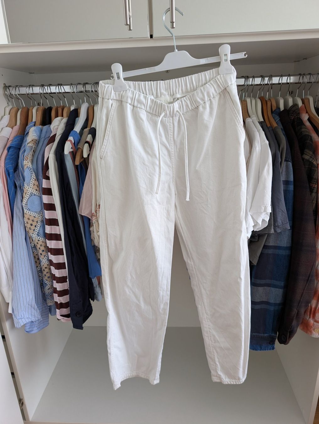 Arket Pantaloni: white cotton trousers from Arket size S – Usato da Wilen b. Wollerau venduto da Amessa 1