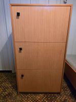 Schrank aus hellem Holz, top Zustand, viel Stauraum