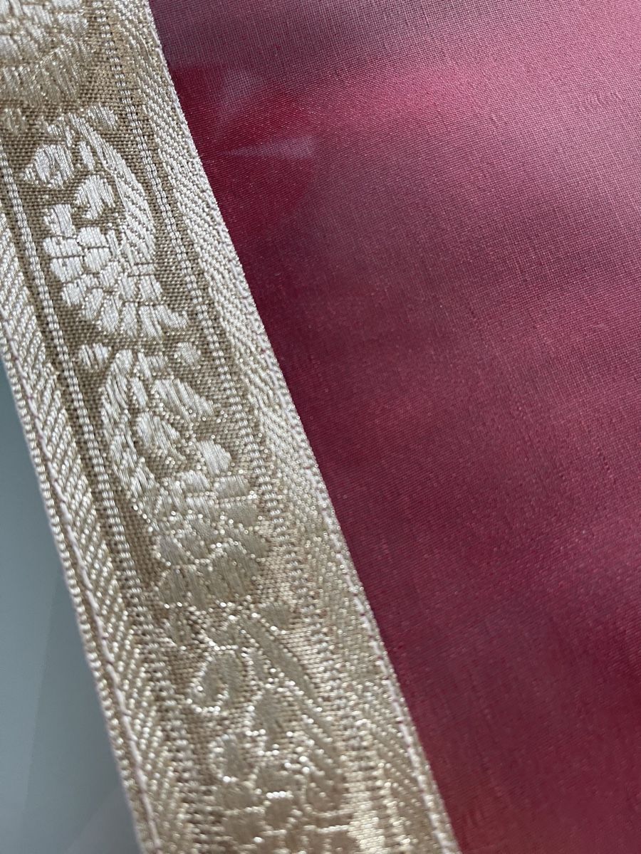 Set di tavolo e panche: Organza-Tischdecke – Usato da Kehrsatz venduto da bianca69 3