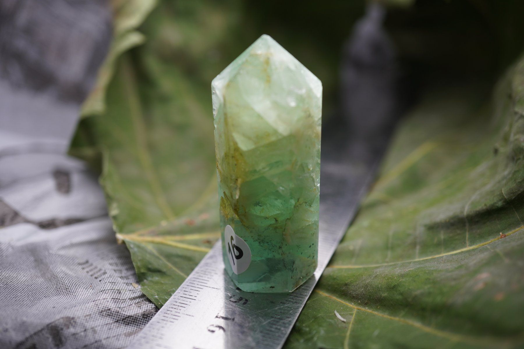 Minerali & Pietre curative: Flourit Spitze      Räumung ab 1.- – Nuovo e nell'imballaggio originale da Eschenbach SG venduto da topstone