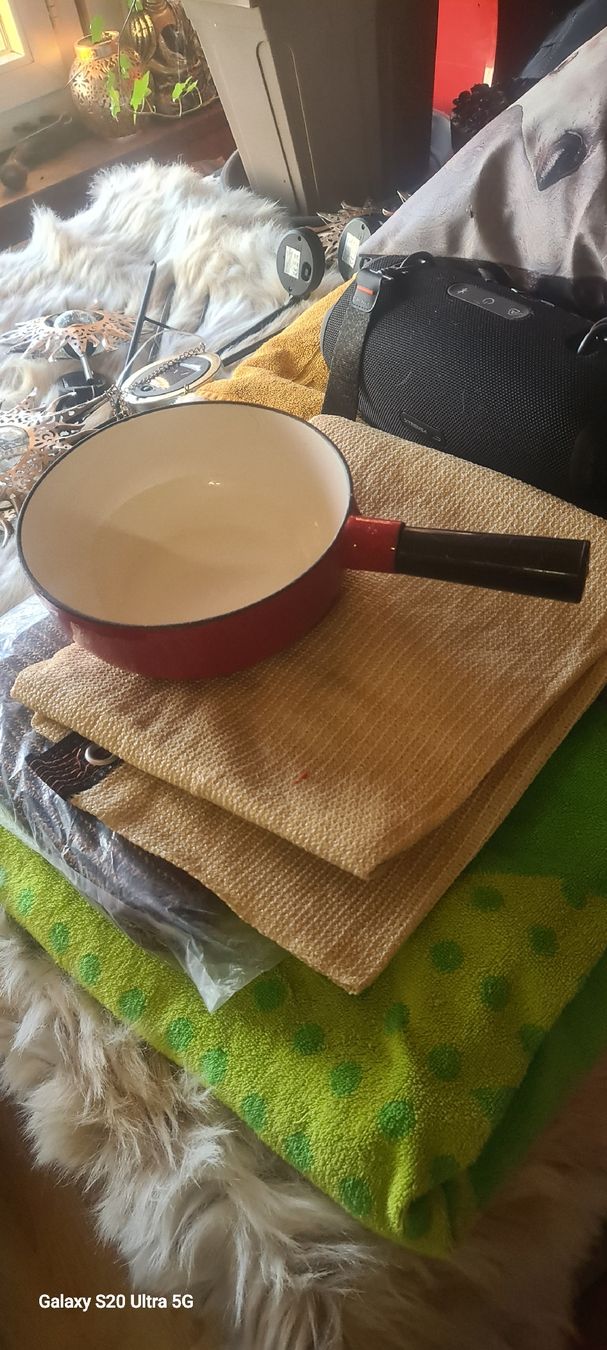 Pfannen: Caquelon Fondue Pfanne – Gebraucht aus Bellerive VD von Hermes5